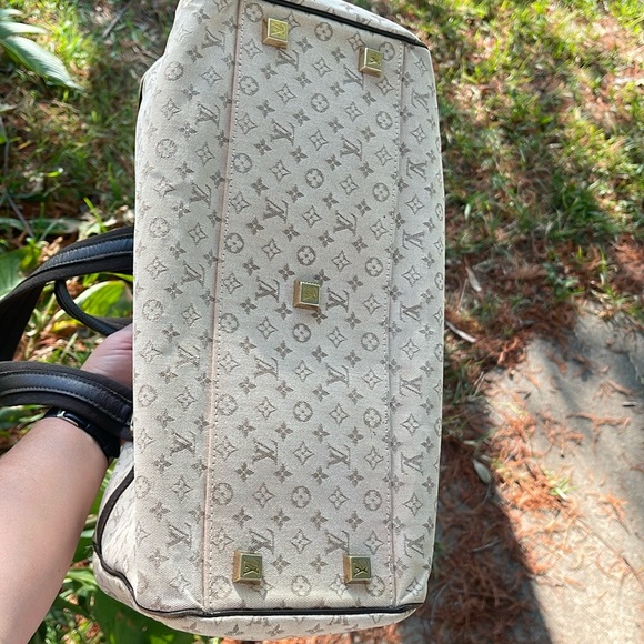 Authentic Louis Vuitton Mini Lin Josephine GM - Picture 14 of 17